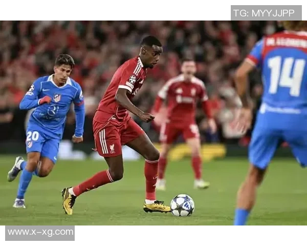 足总杯精彩对决多特蒙德狂胜那不勒斯五球引爆全场激情